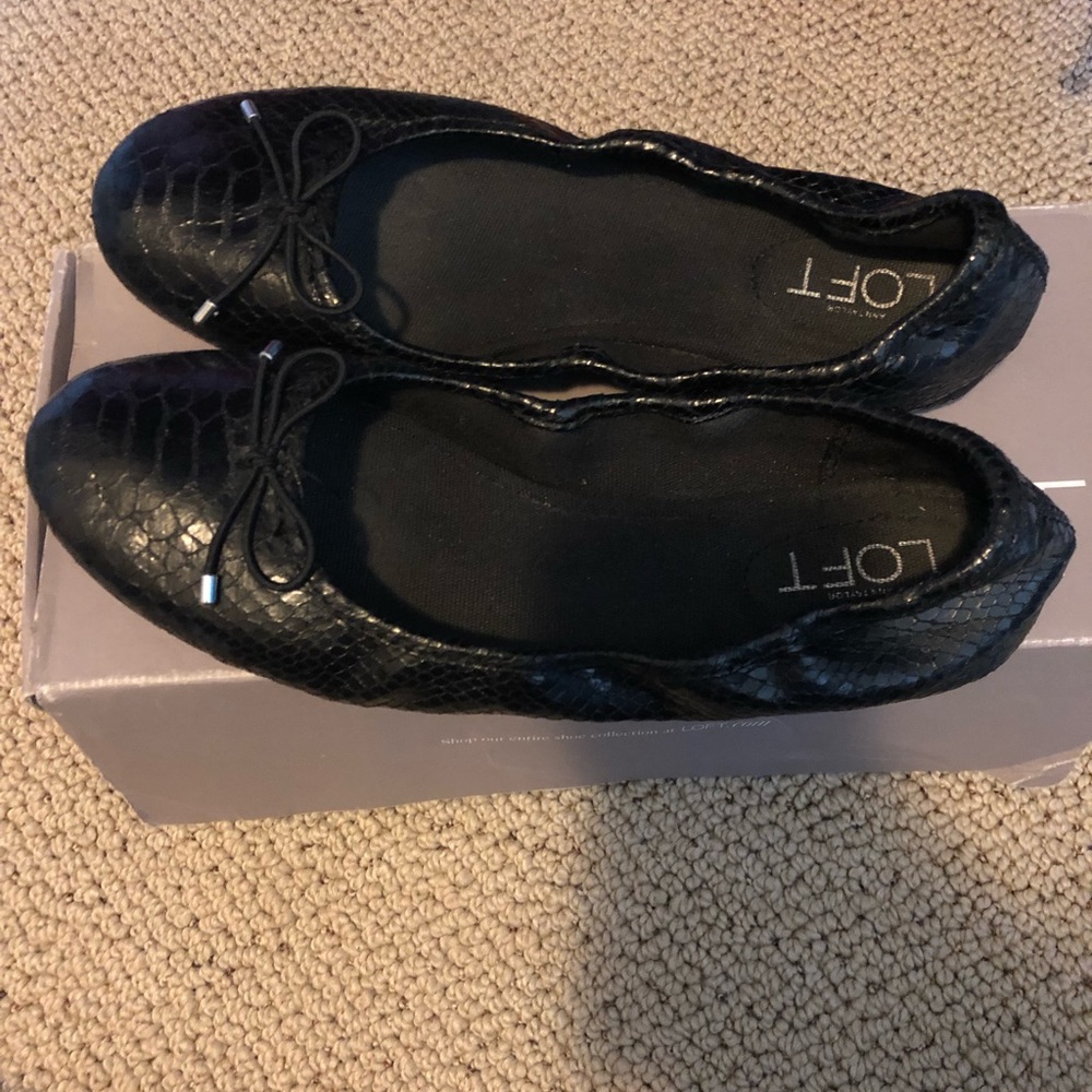 flat shoes